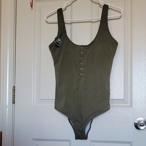 Blooming Tally's Sleeveless Bodysuit Color Green Size L